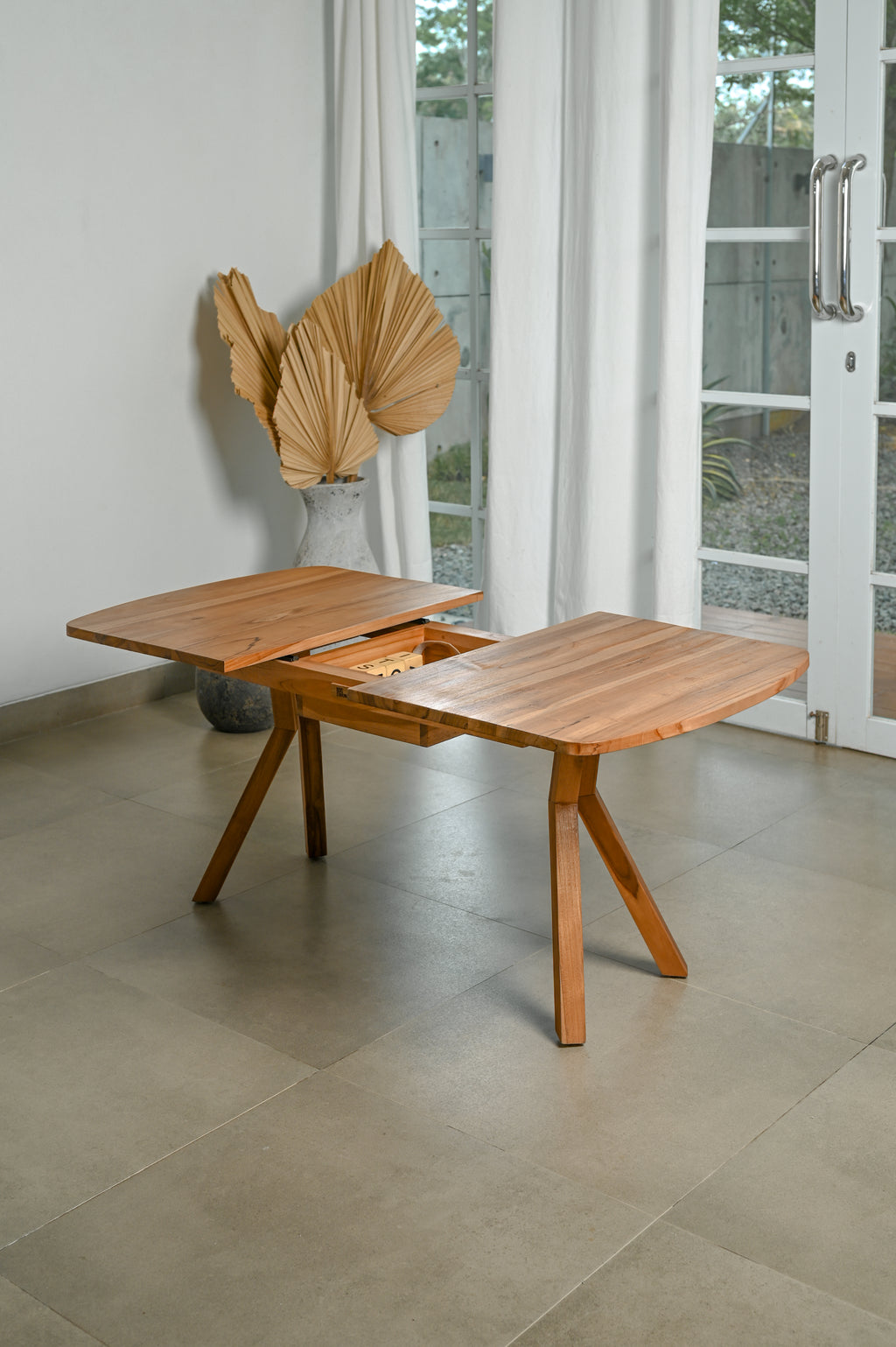 Lola kids table with storage